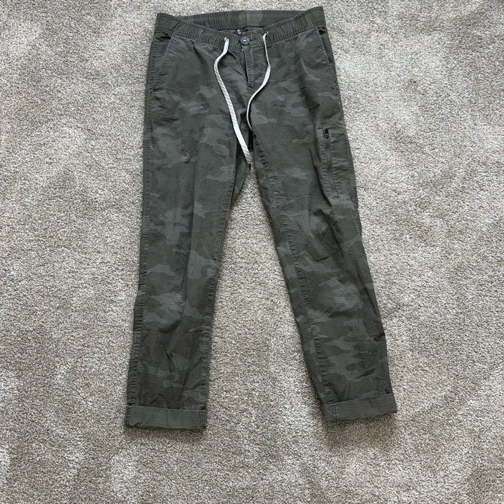 Vuori rip stop pant - size small